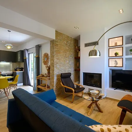 Chic In Nature * Kalamata