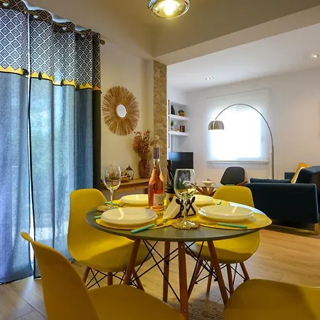 Vakantiehuis Chic In Nature, 5-min Walk To The *
