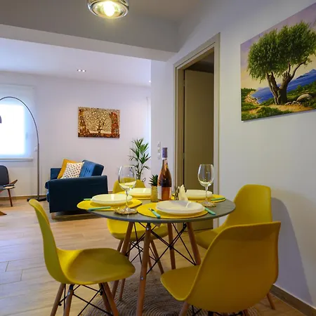 Chic In Nature, 5-min Walk To The * Kalamata