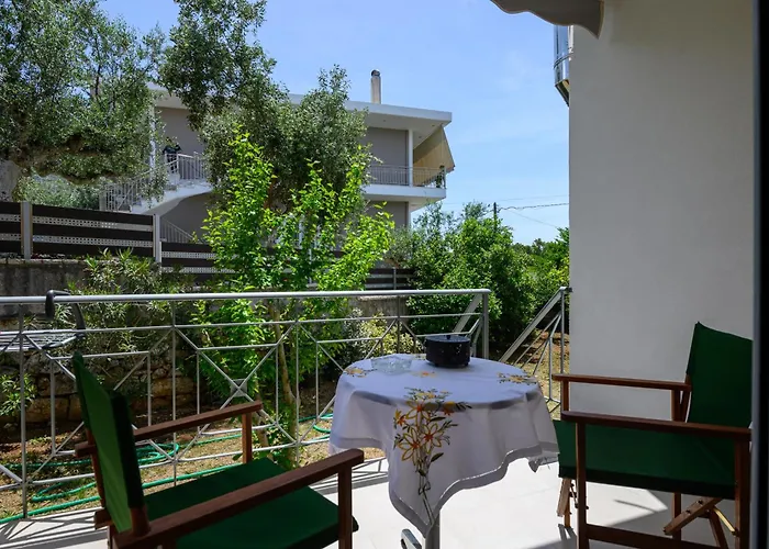 Chic In Nature Tatil Evi Kalamata